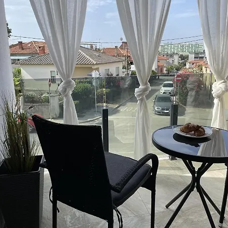 公寓 Giovanna With Terrace And Free Parking *