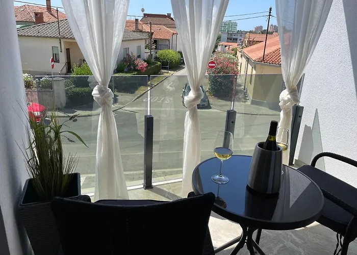 Giovanna With Terrace And Free Parking Apartment *