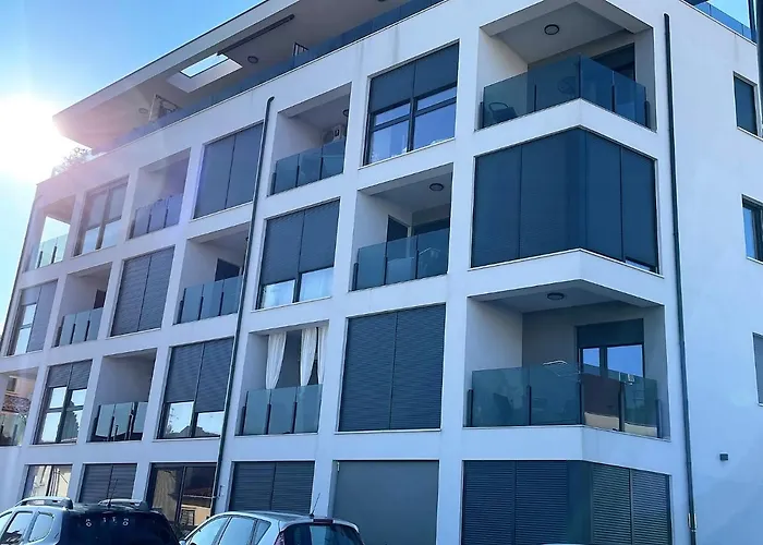 Giovanna With Terrace And Free Parking * Pula