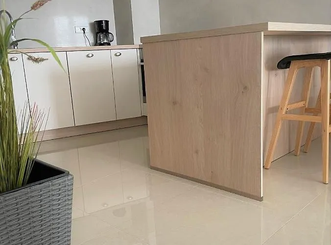 Giovanna With Terrace And Free Parking *