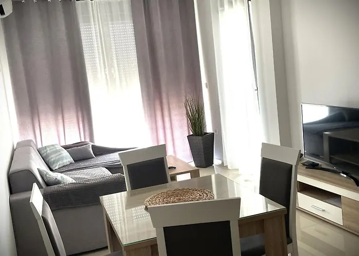 Giovanna With Terrace And Free Parking Apartment Pula